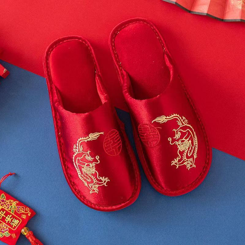 Pantofole da matrimonio rosse  - Men Grooming Home recensione e prezzo
